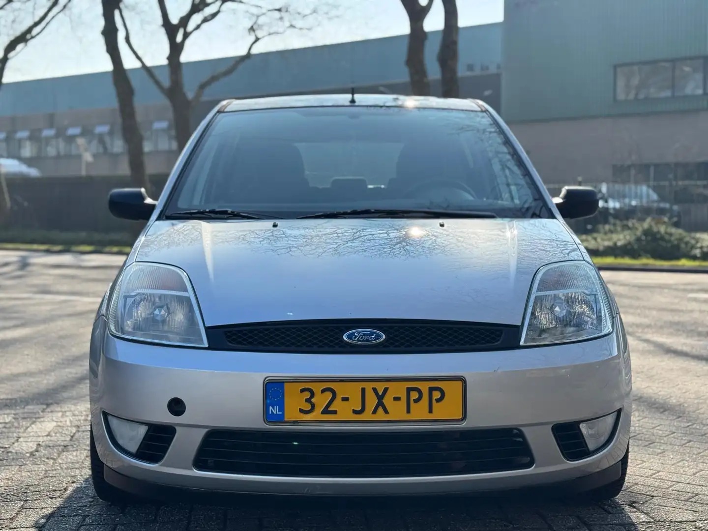 Ford Fiesta 1.4-16V Airco LM velgen 5deurs Distr.riem VV Boekj Grijs - 2