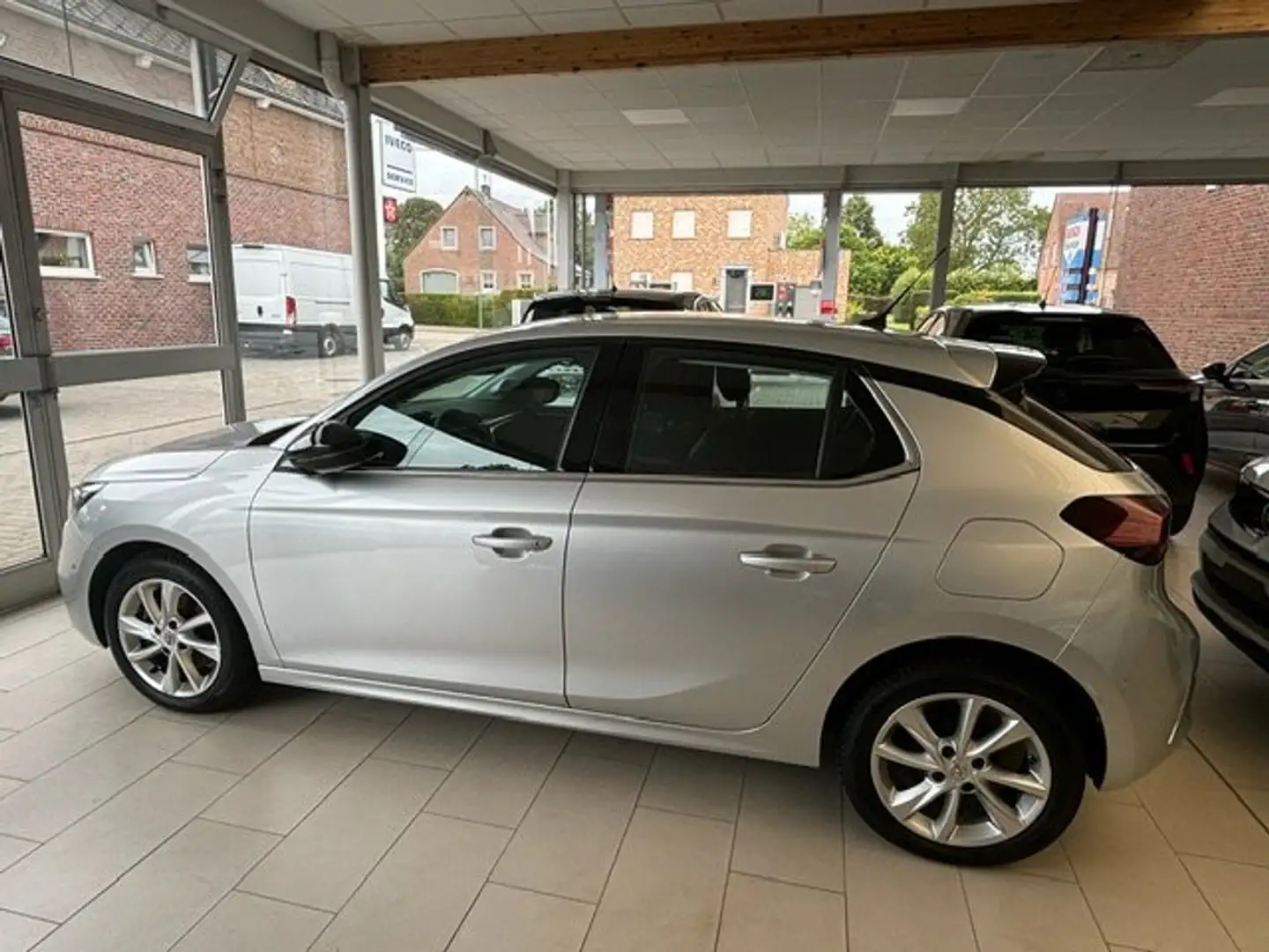 Opel Corsa 1.2 Turbo Elegance S/S (EU6.4AP) Grijs - 2