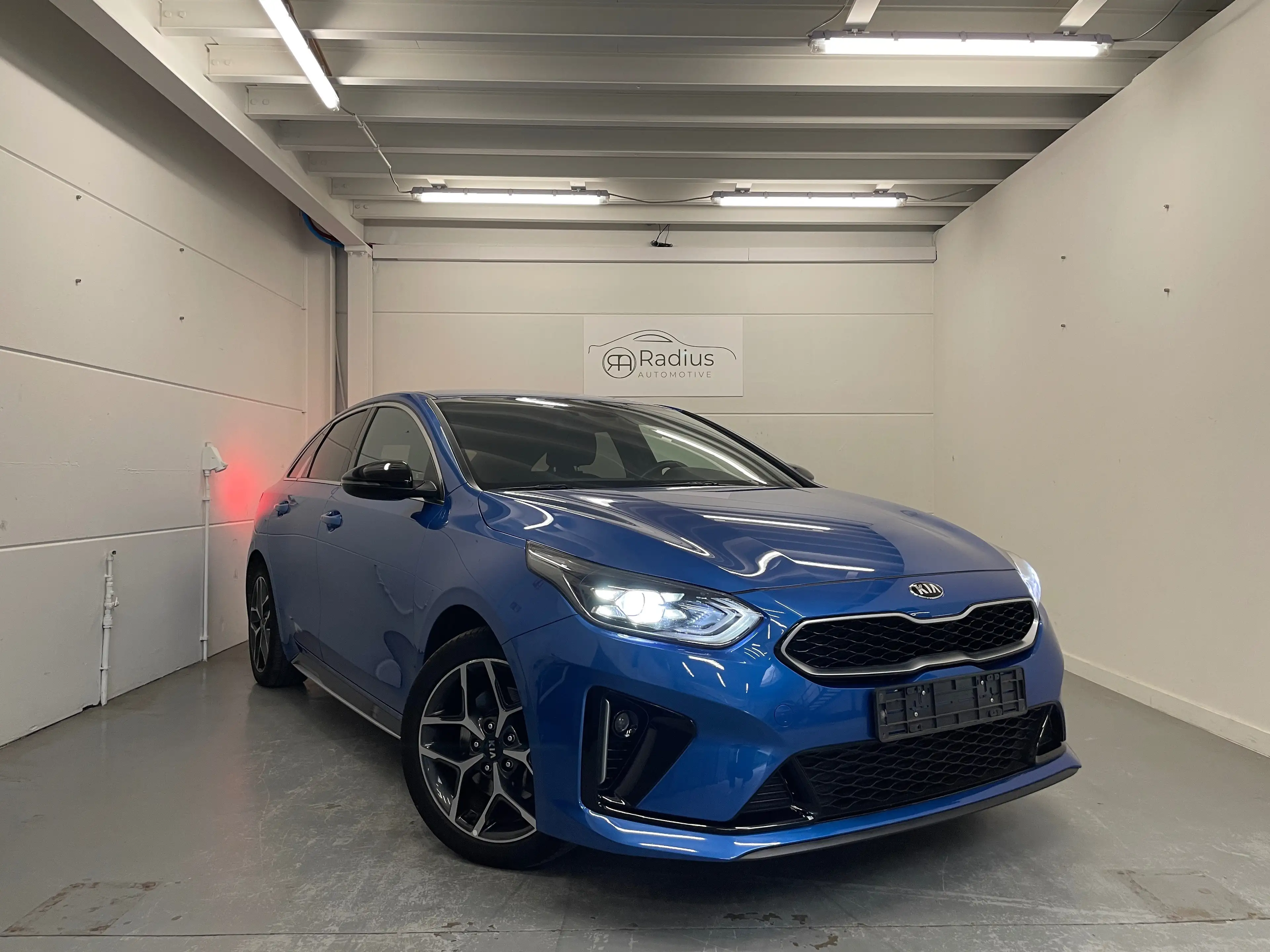 Kia ProCeed / pro_cee'd ProCeed 1.5 T-GDi GT-Line ISG GT-Line — photo 2