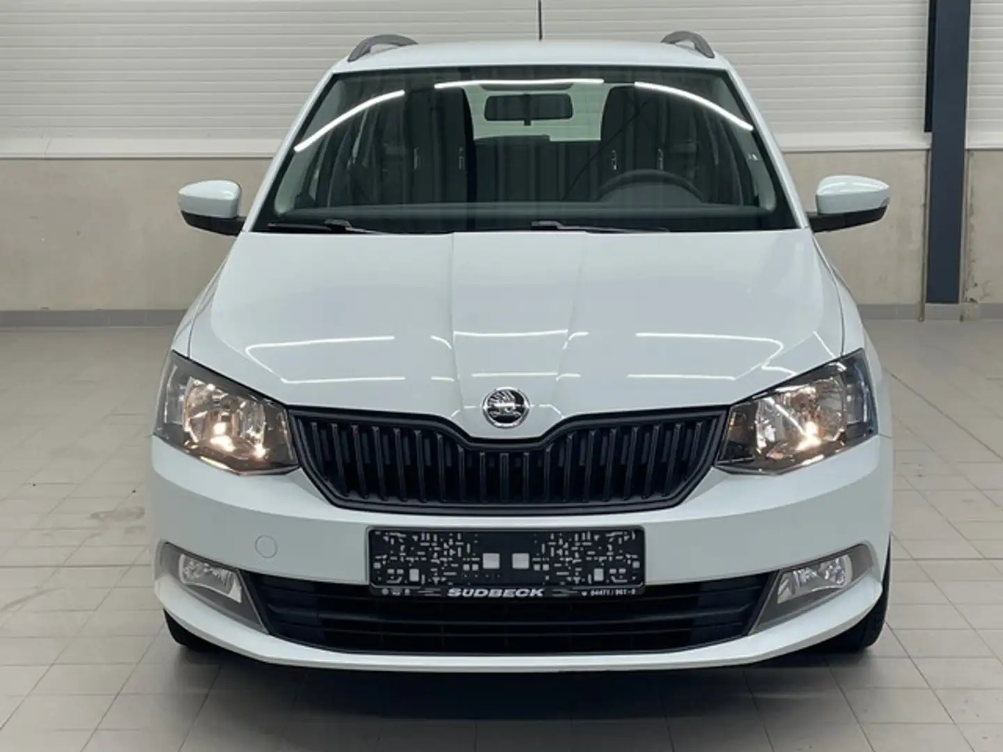 Skoda Fabia Combi 1.4 Cool Plus Weiß - 2