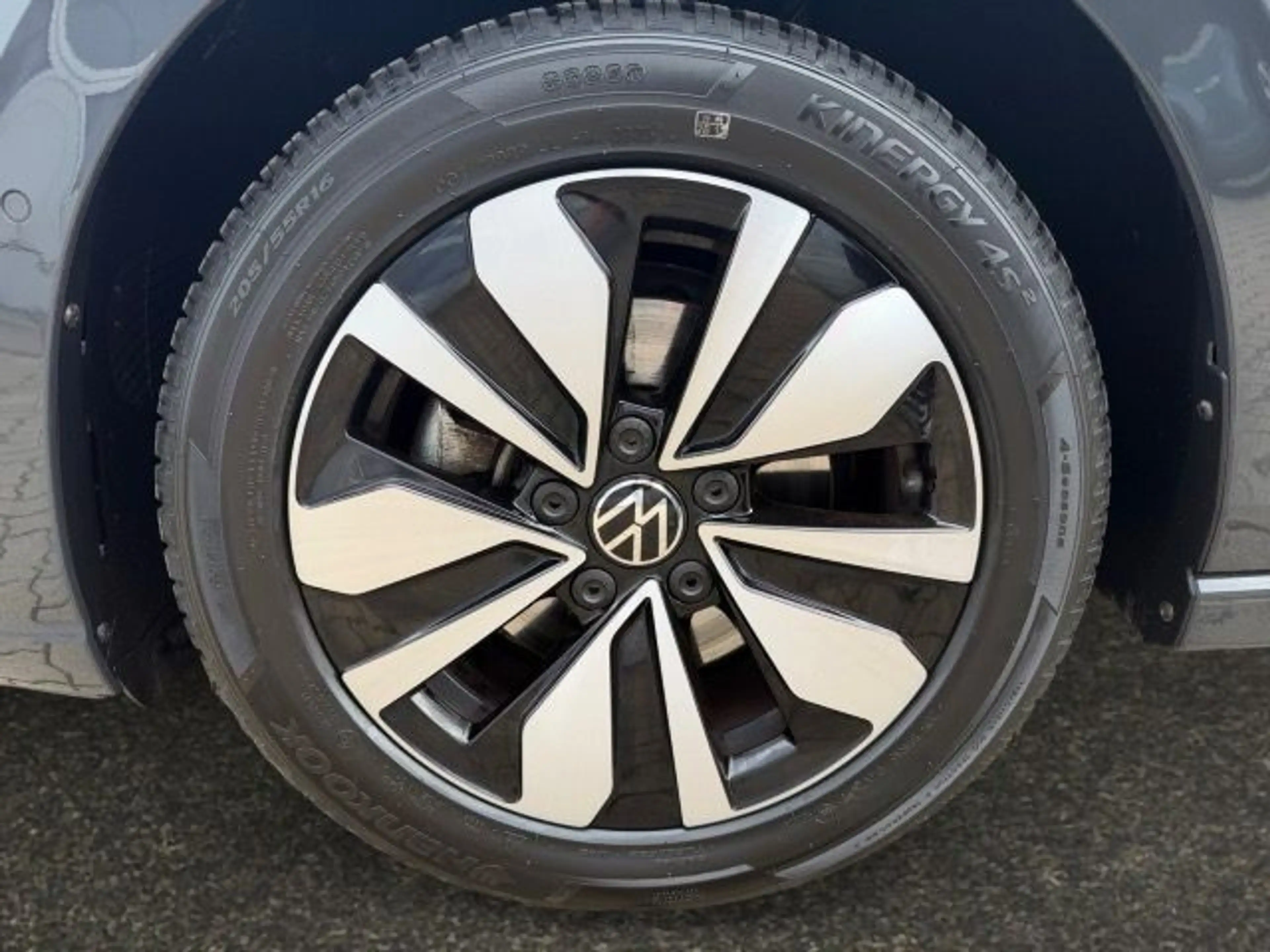 Volkswagen Golf VIII 1.0 eTSI DSG Move Navi,AHK,Pano — photo 14