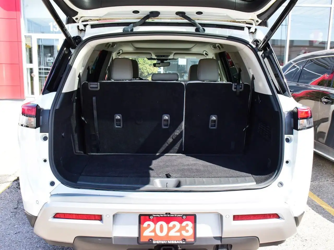 Nissan Pathfinder photo Nissan Pathfinder