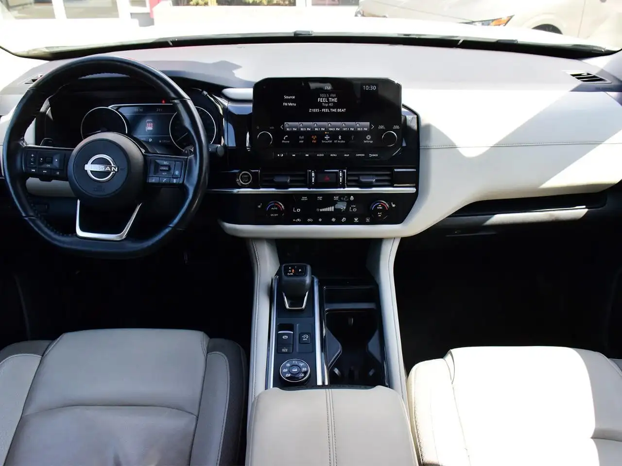 Nissan Pathfinder photo Nissan Pathfinder