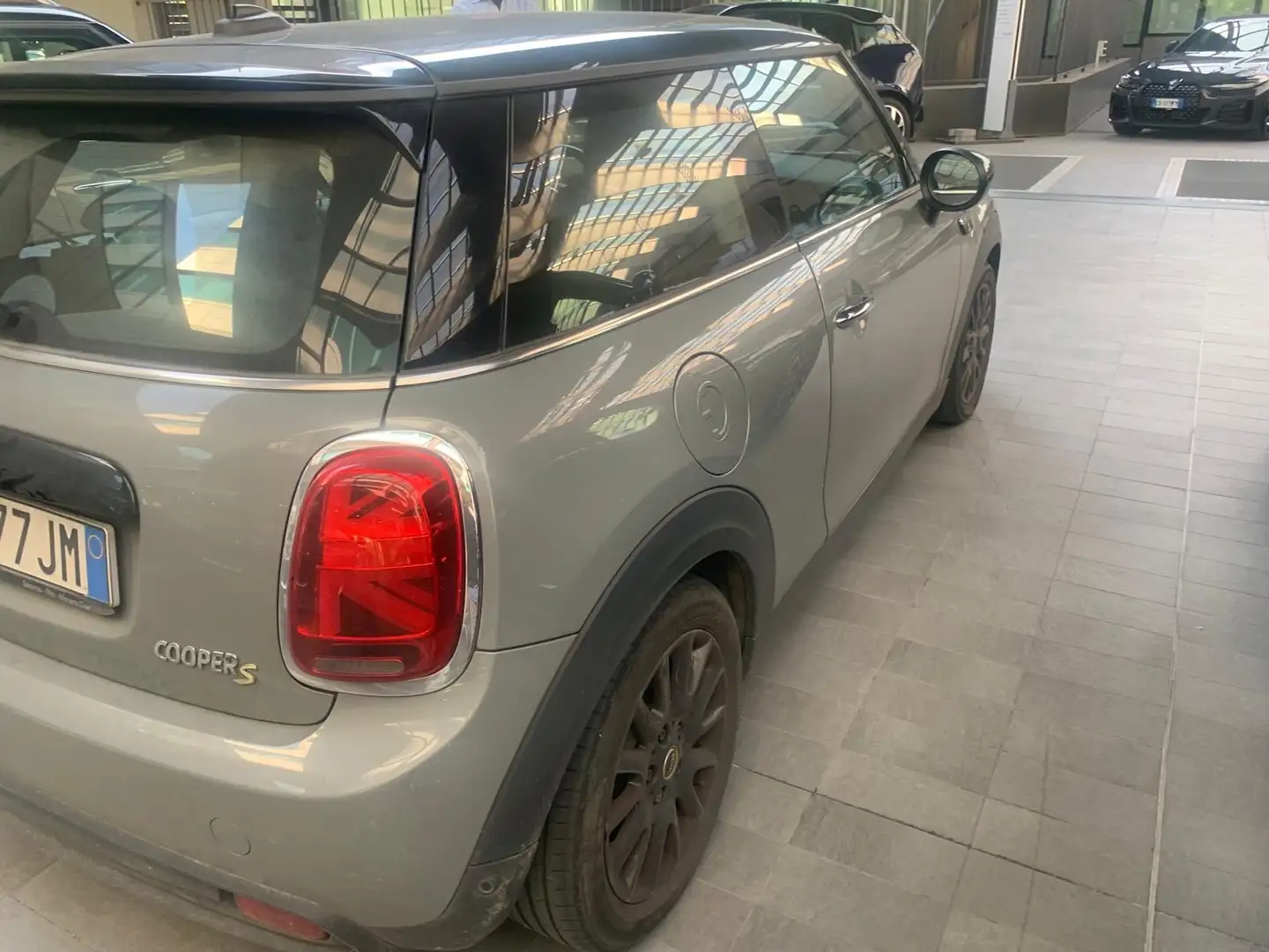 MINI Cooper SE Mini F56 2021 Full Electric 3p Classic auto Beige - 1
