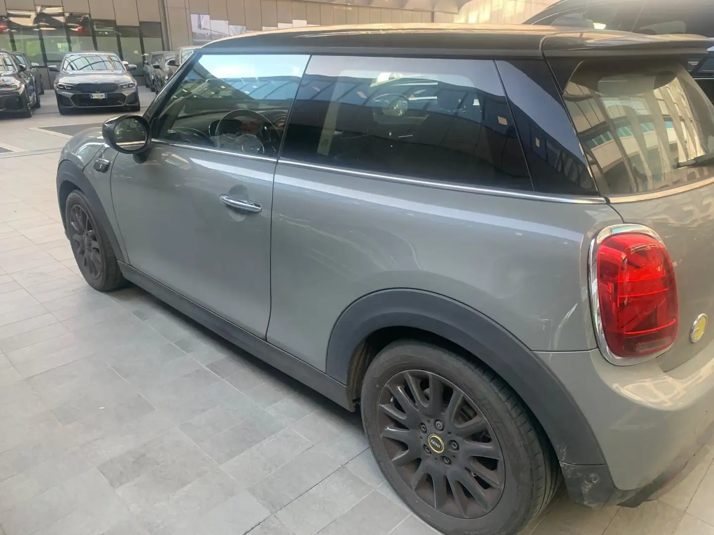 MINI Cooper SE Mini F56 2021 Full Electric 3p Classic auto Beige - 2