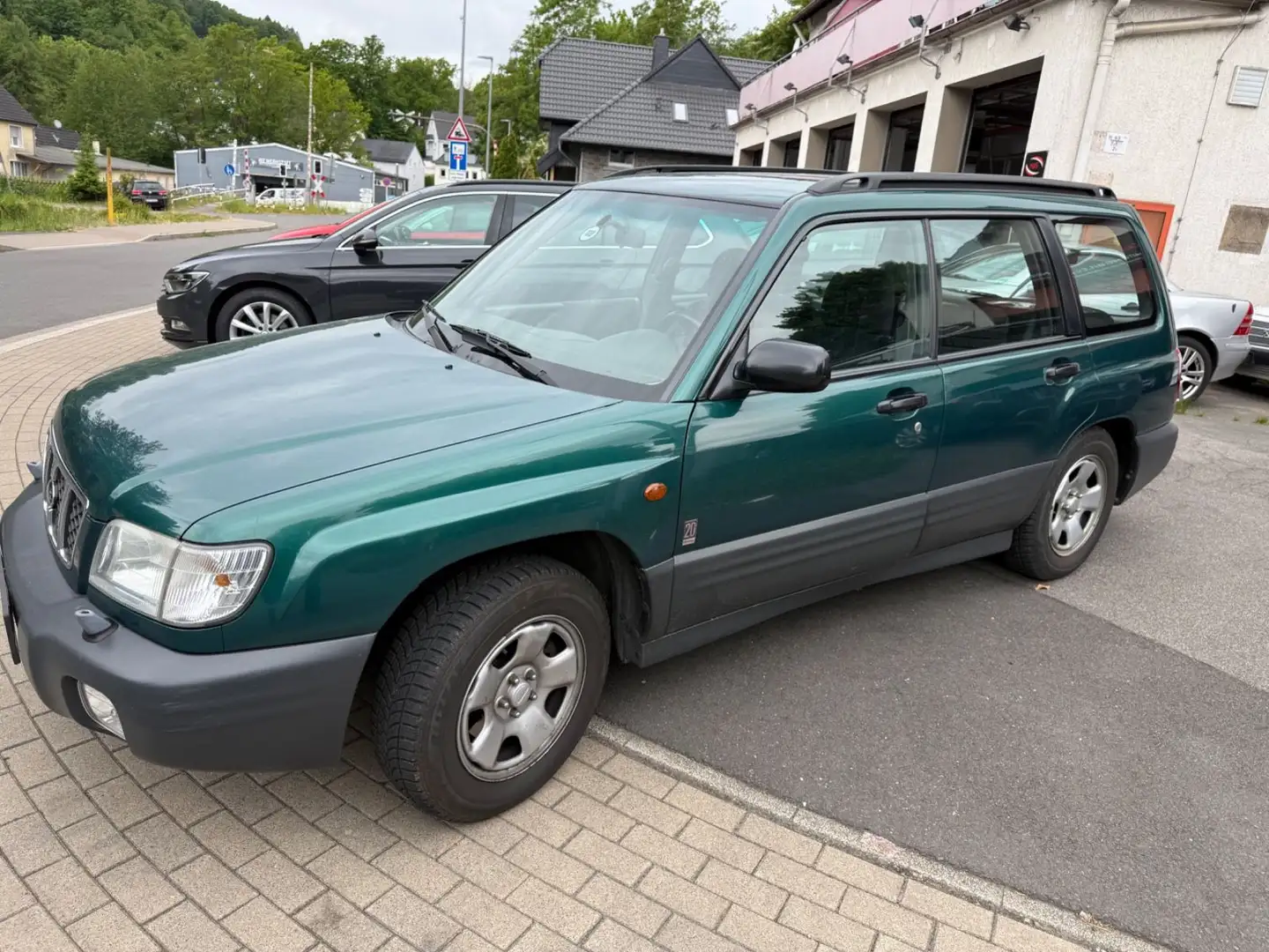 Subaru Forester 4x4 Klima,Automatik,AHK,TÜV-05/26 Zöld - 1