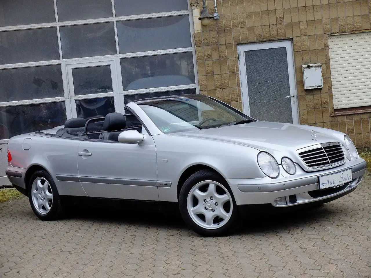 Mercedes-Benz CLK 230 Sport - Makellos - Klima - Xenon - usw, foto 2