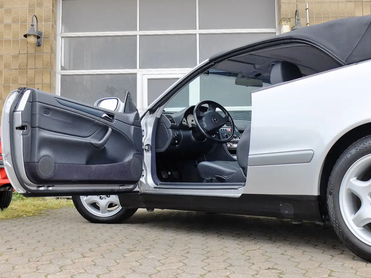 Mercedes-Benz CLK 230 Sport - Makellos - Klima - Xenon - usw, foto 6