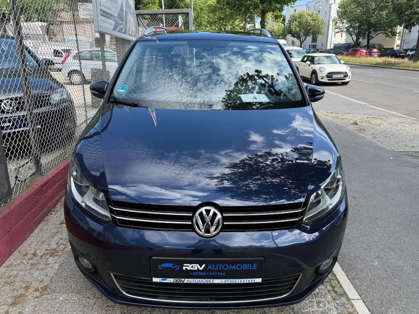 Volkswagen Touran Style *AUTOMATIK *Pano *7 SITZE*TÜV Blau - 2