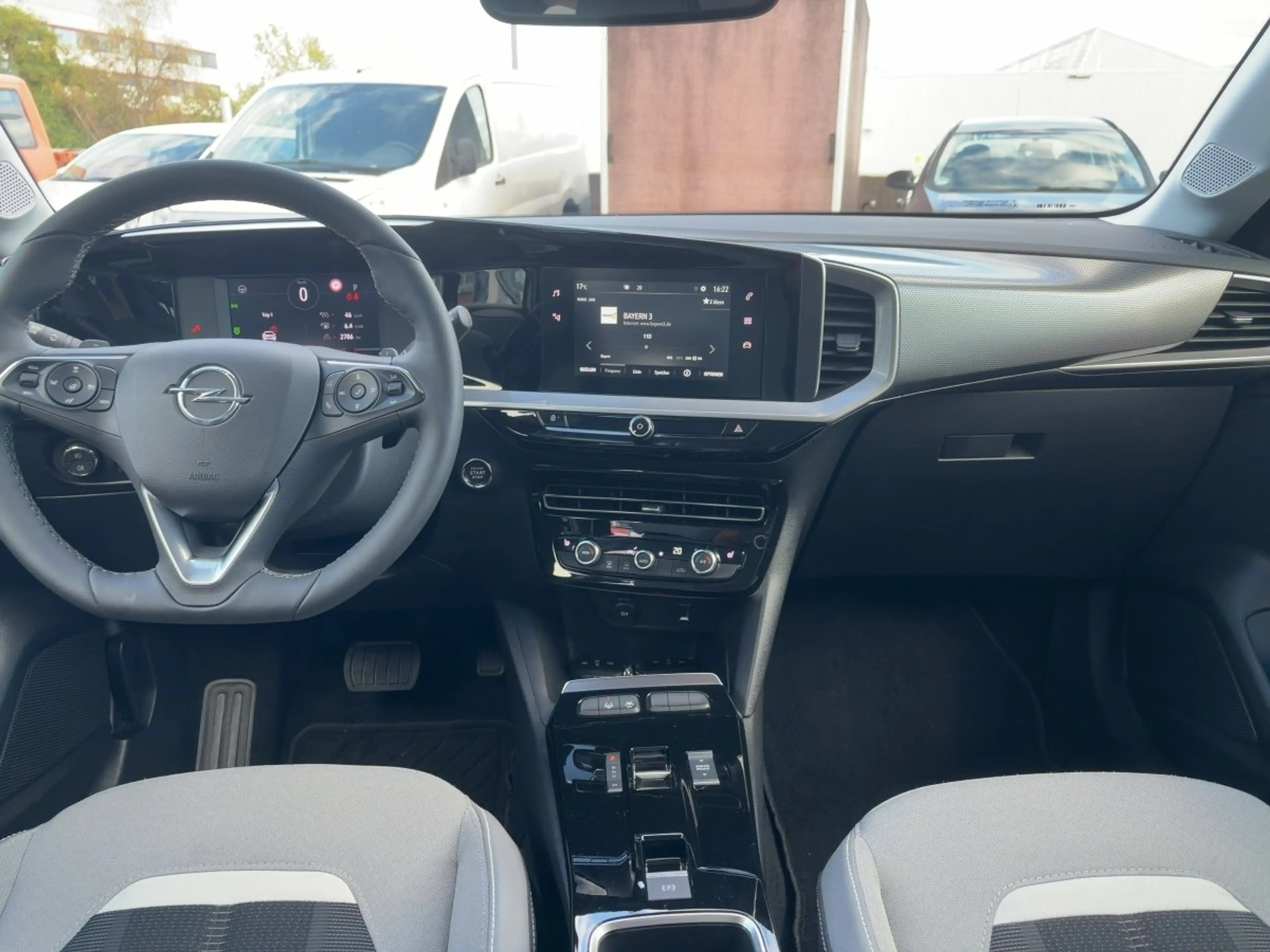 Opel Mokka 1.2 Elegance AUT+Fernlichtass.+Kam.+KlimaA — photo 11