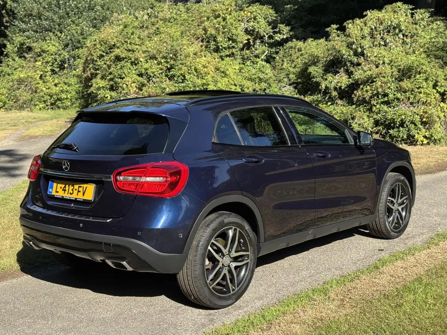 Mercedes-Benz GLA 180 Prestige Blauw - 2