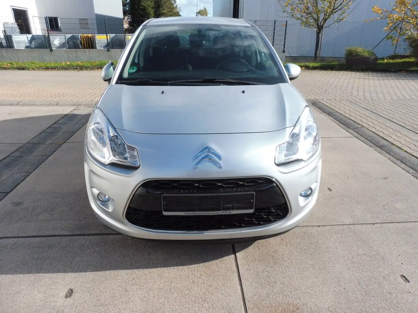 Citroen C3 1.4 Tendance Euro 5 Silber - 2