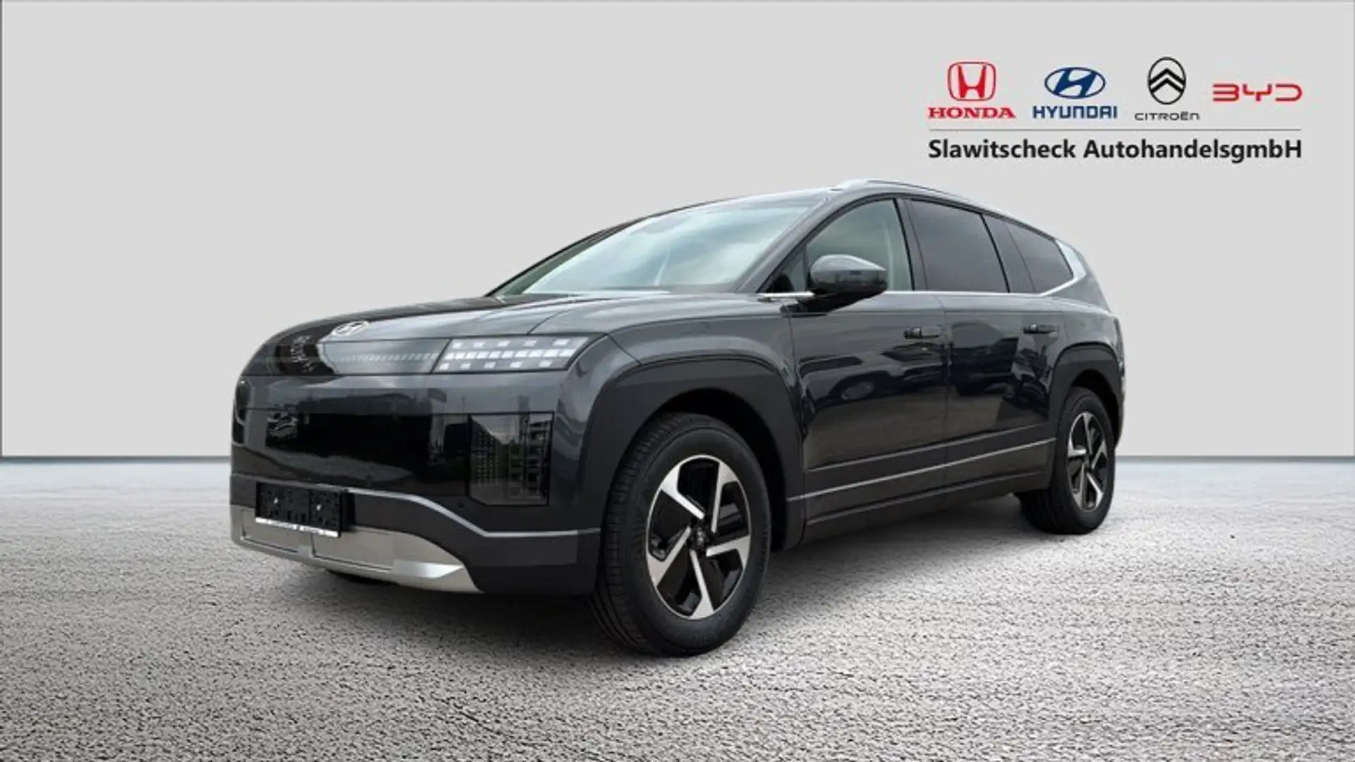 Hyundai IONIQ 9 Trend Line 110 kWh 4WD 96t72-O2 Grau - 1