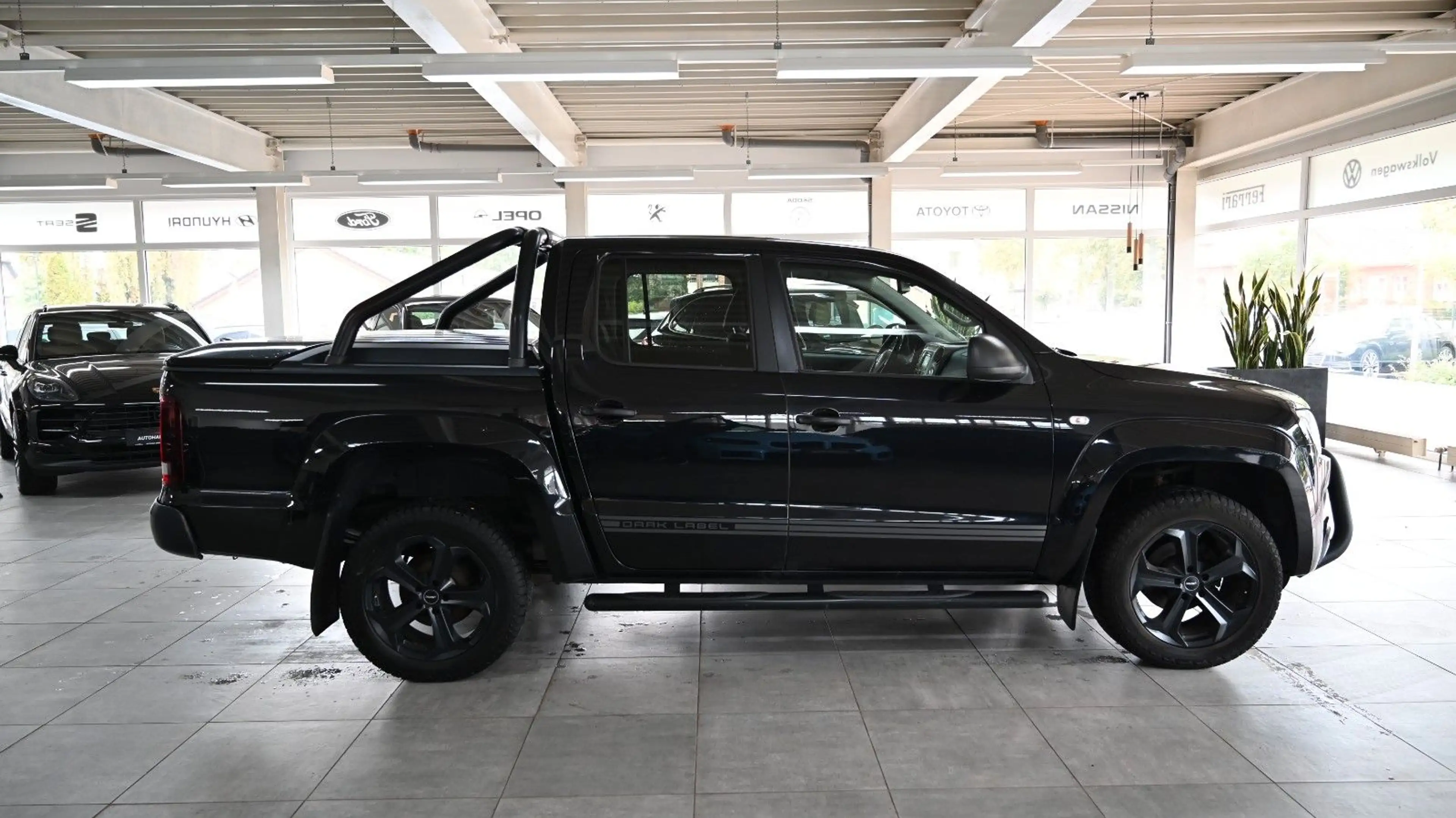Volkswagen Amarok Dark Label DoubleCab *NAVI*TOP — photo 7