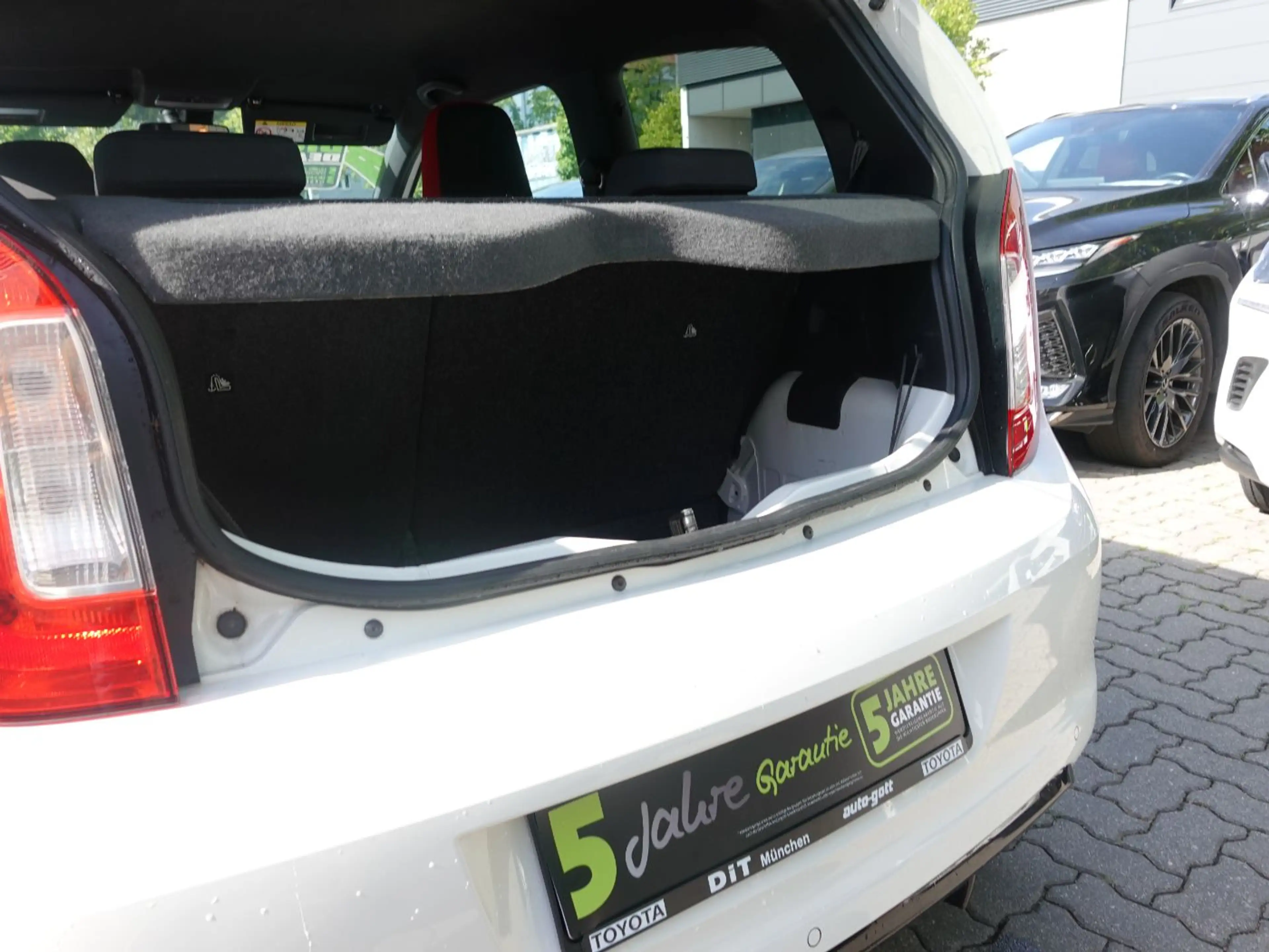 Skoda Citigo 1.0 Monte Carlo LM PDC SHZ Sportp. elSitz — photo 11