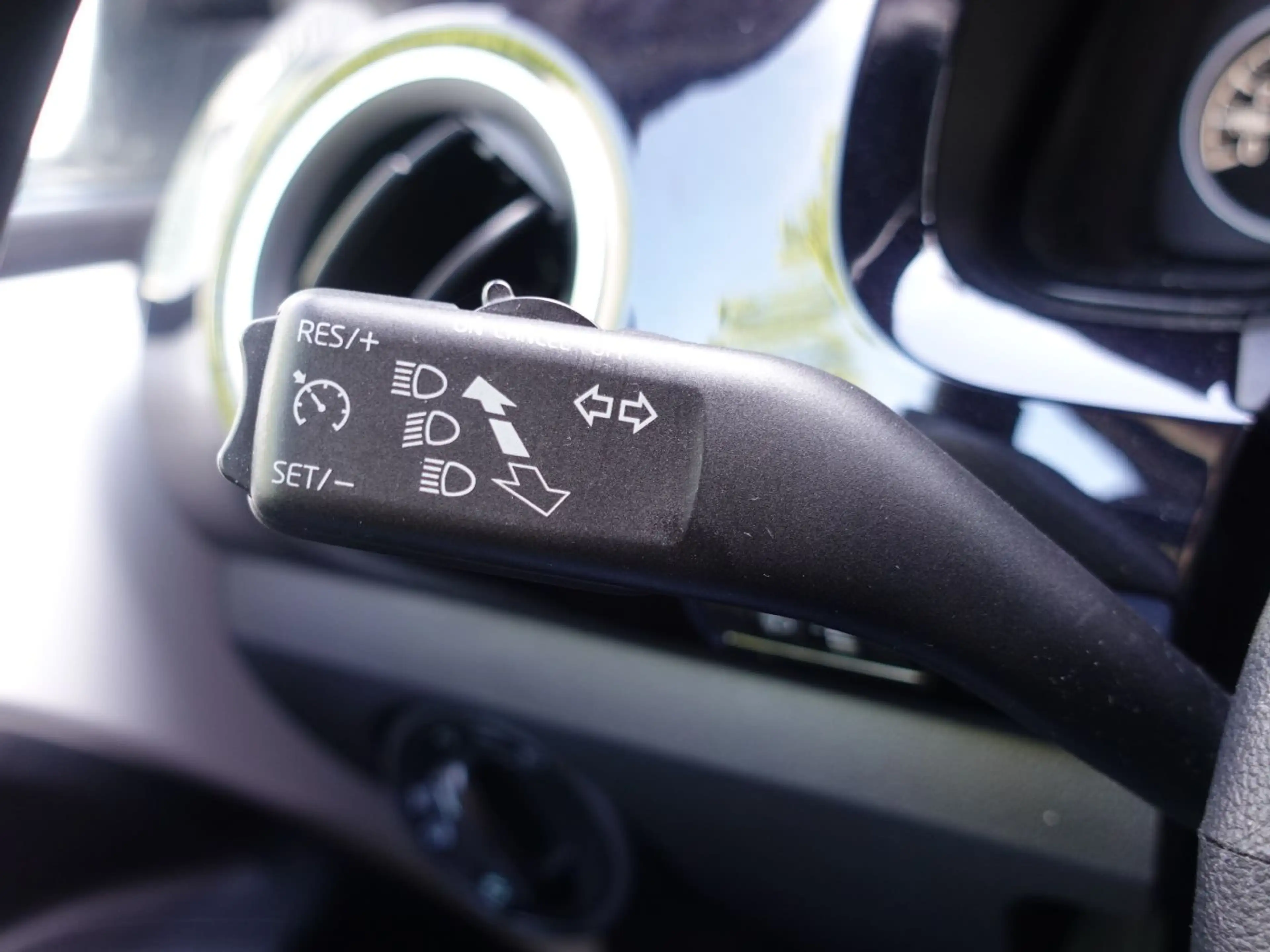 Skoda Citigo 1.0 Monte Carlo LM PDC SHZ Sportp. elSitz — photo 20