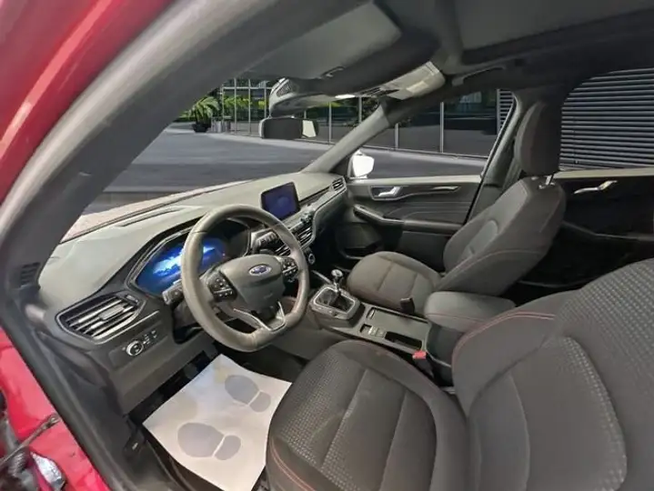 Ford Kuga 2022, foto 7