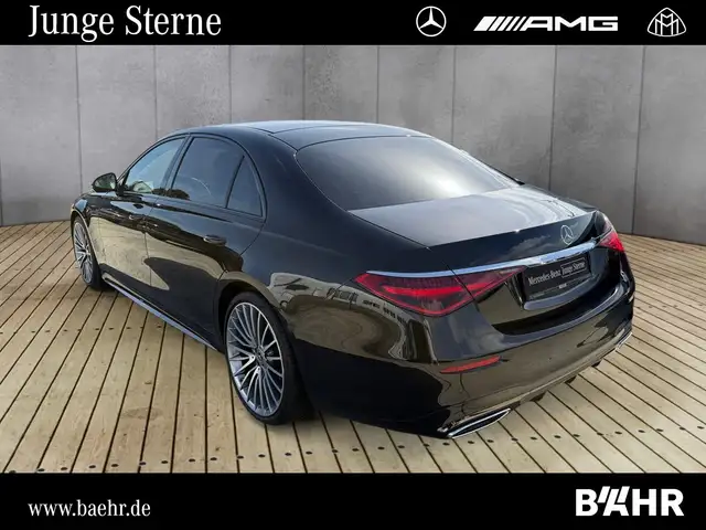 Mercedes-Benz S-Class view 3