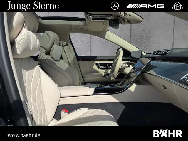 Mercedes-Benz S-Class view 5