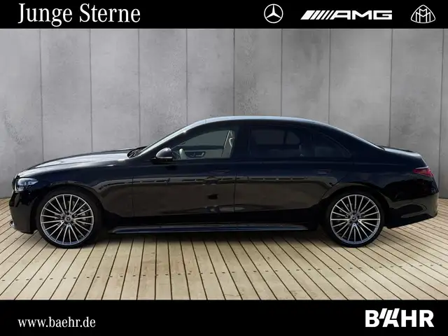 Mercedes-Benz S-Class view 2