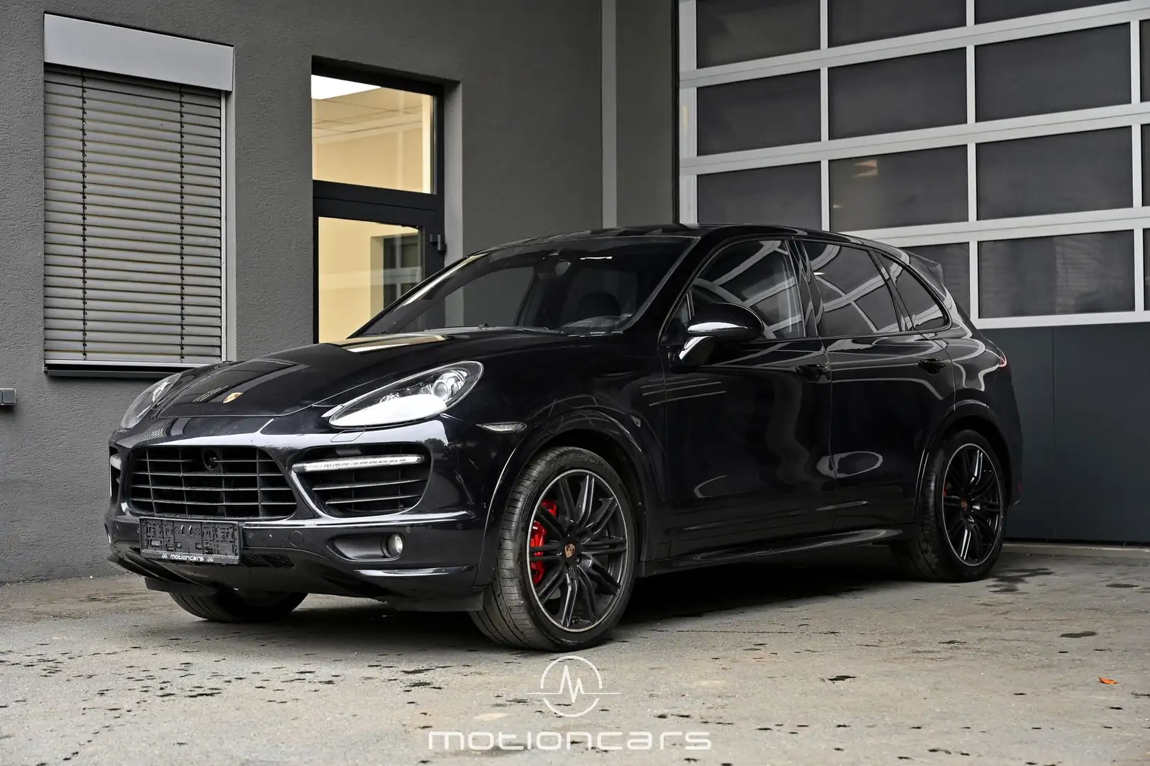 Porsche Cayenne GTS 4.8 V8 Schwarz - 1