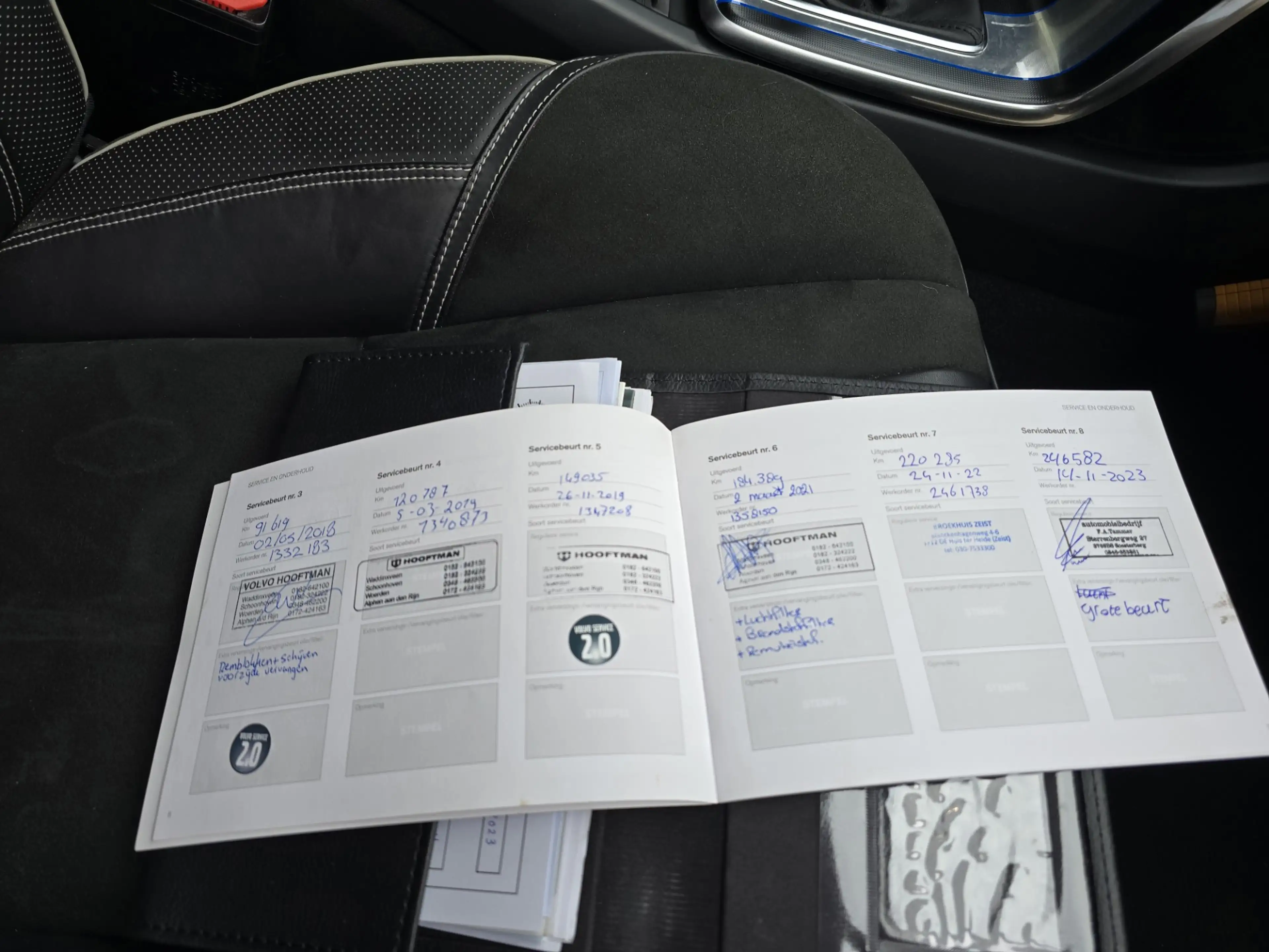 Volvo V40 2.0 D2 R-Design Business — photo 22