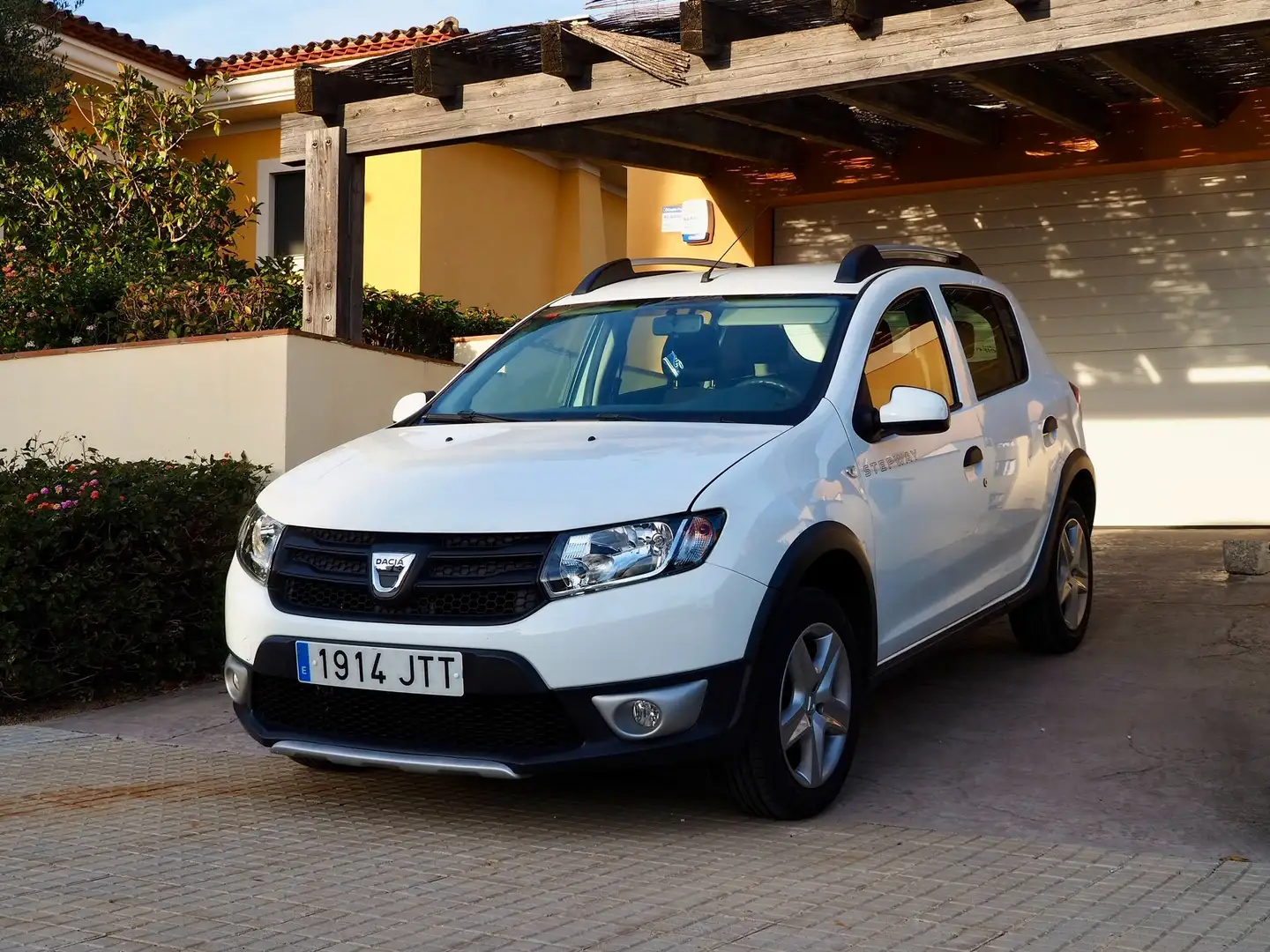 Dacia Sandero 0.9 TCE Stepway 90 Blanco - 1