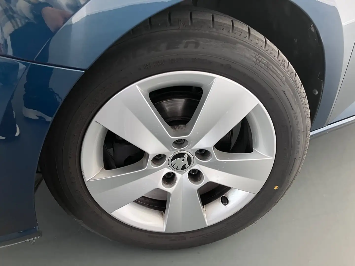 Skoda Fabia 1.0 TSI Ambition OPF - AHK/ Sitzh./ PDC Bleu - 2