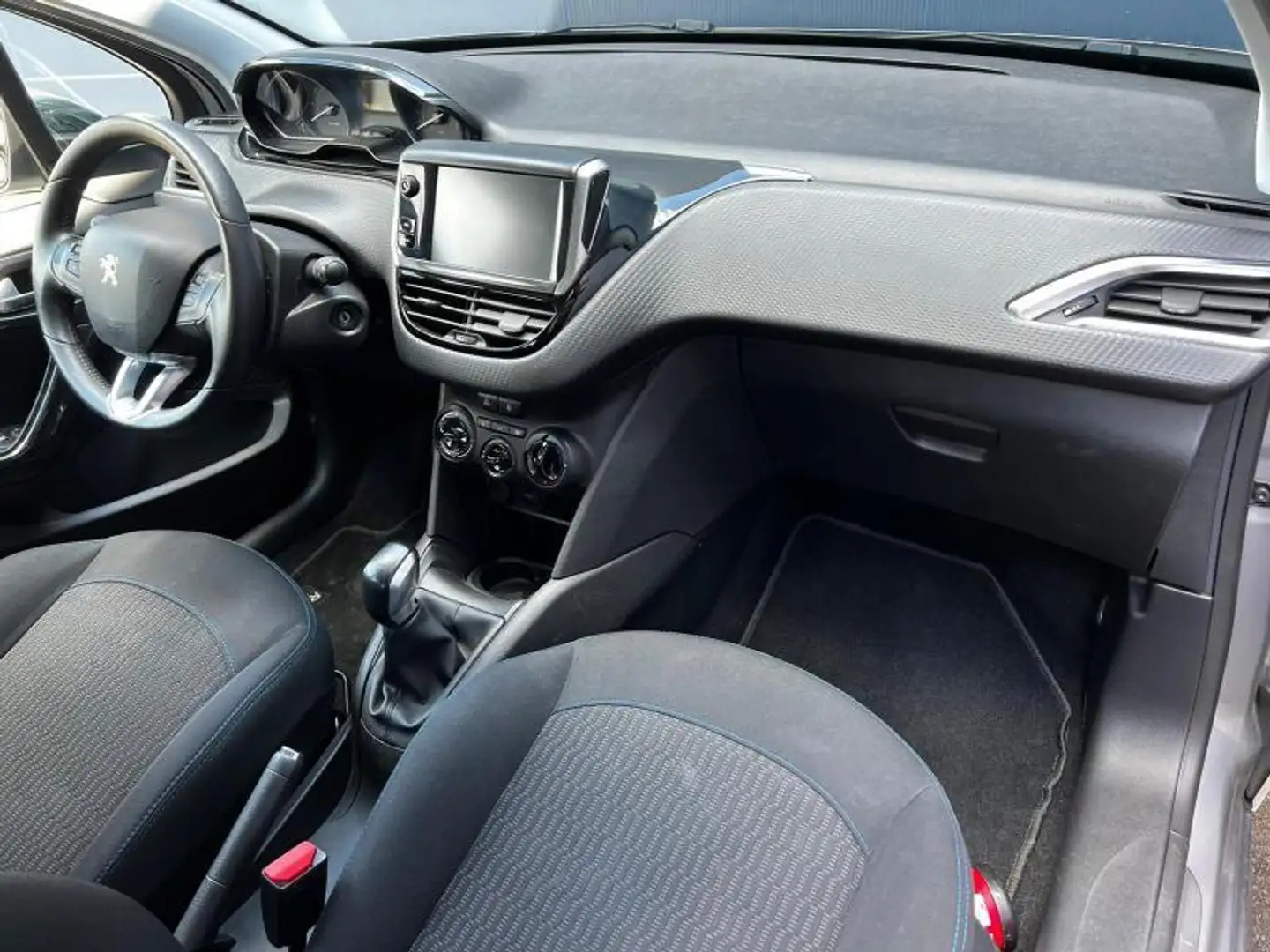 Peugeot 208 Signature / GPS Gris - 2