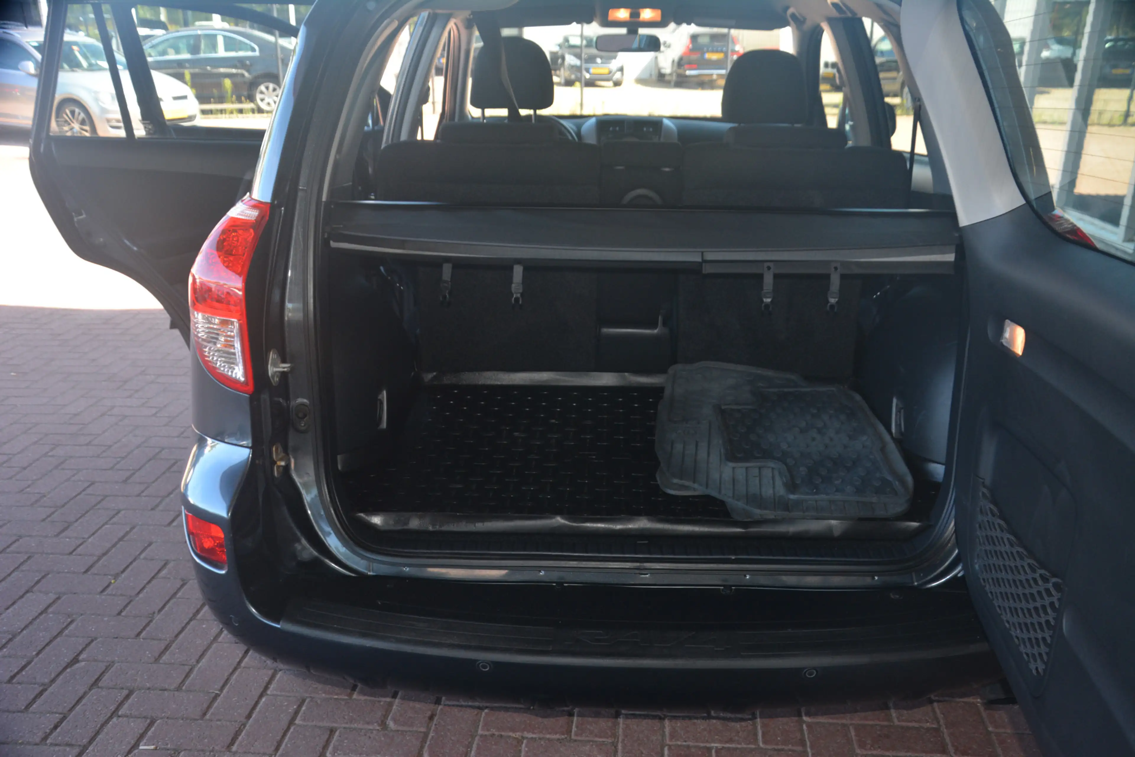 Toyota RAV 4 2.2 D4D Linea Sol 1e eigenaar 150899 NAP dealerond — photo 17