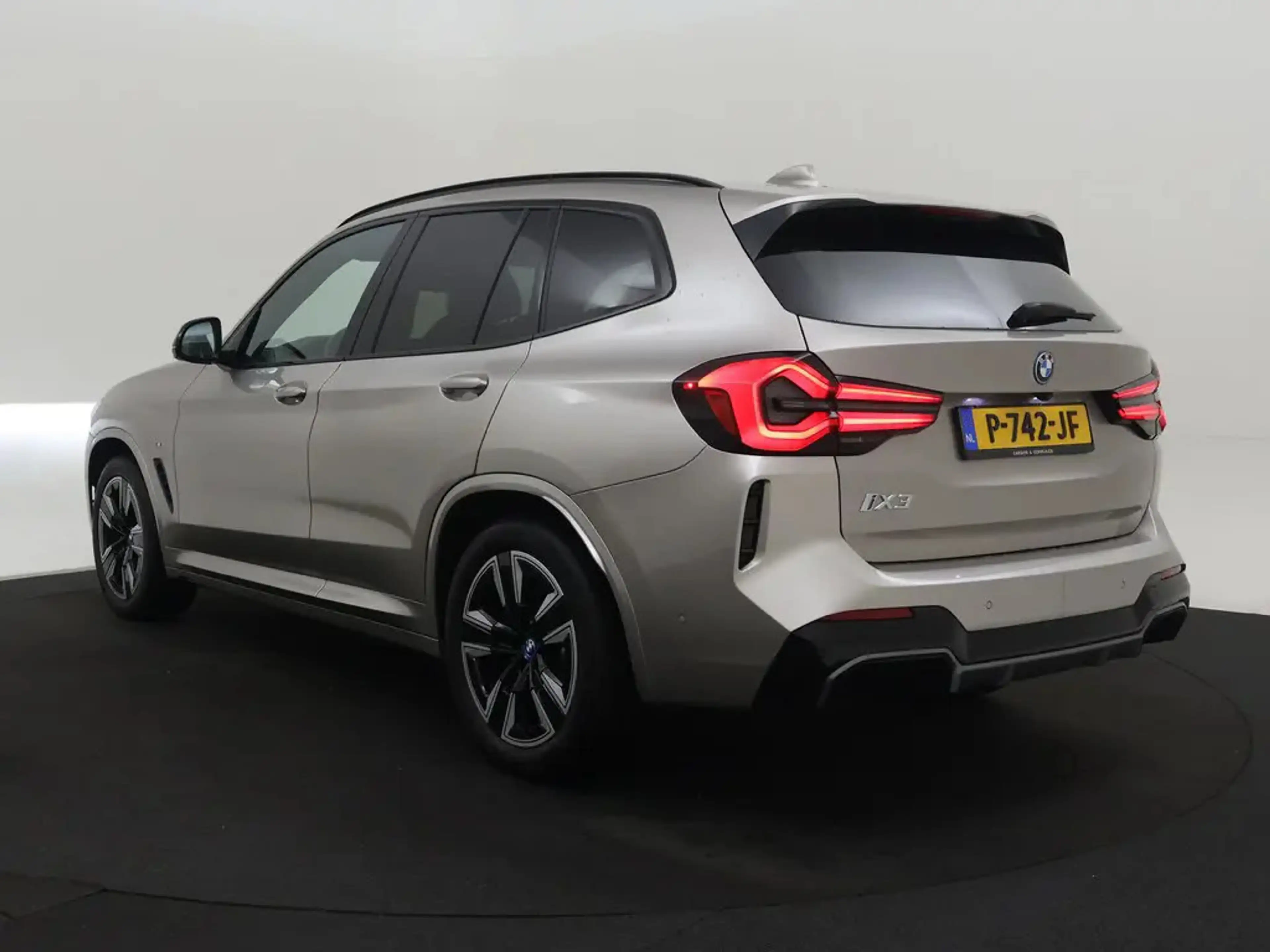 BMW iX3 Executive 80 kWh M-Sport | Laser-LED | Leder | Pan — photo 3