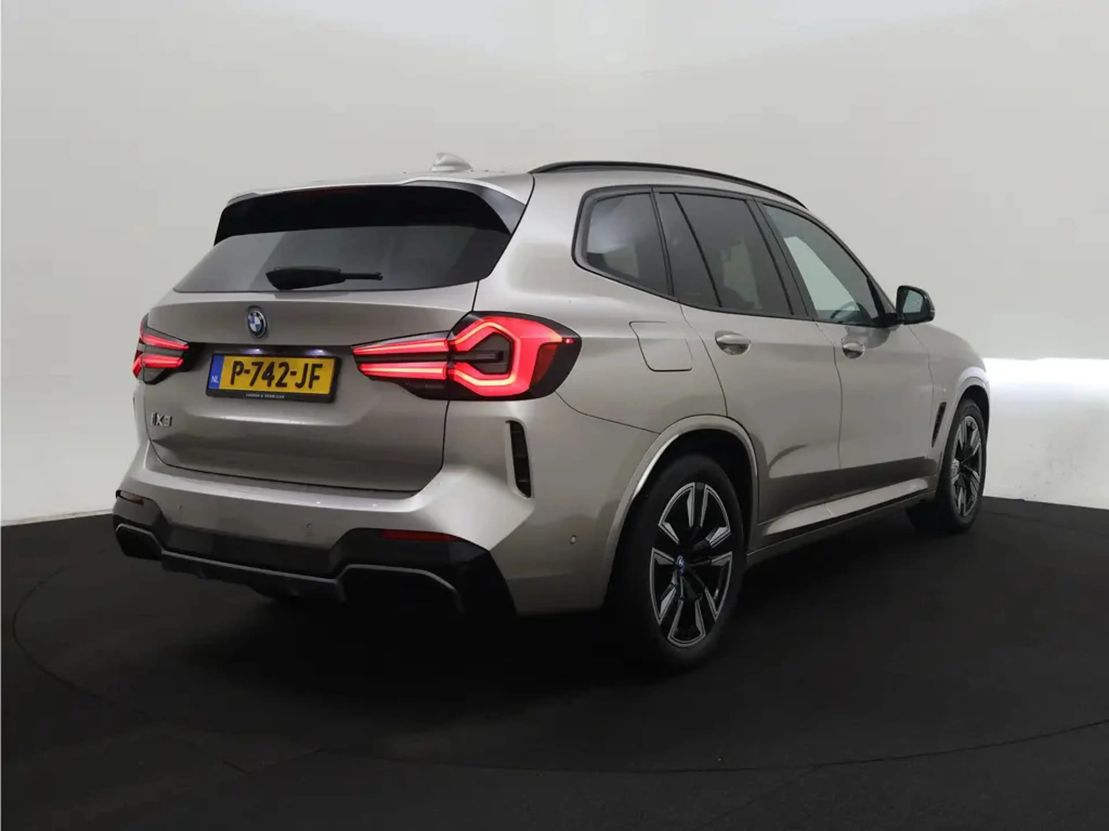 BMW iX3 Executive 80 kWh M-Sport | Laser-LED | Leder | Pan — photo 4