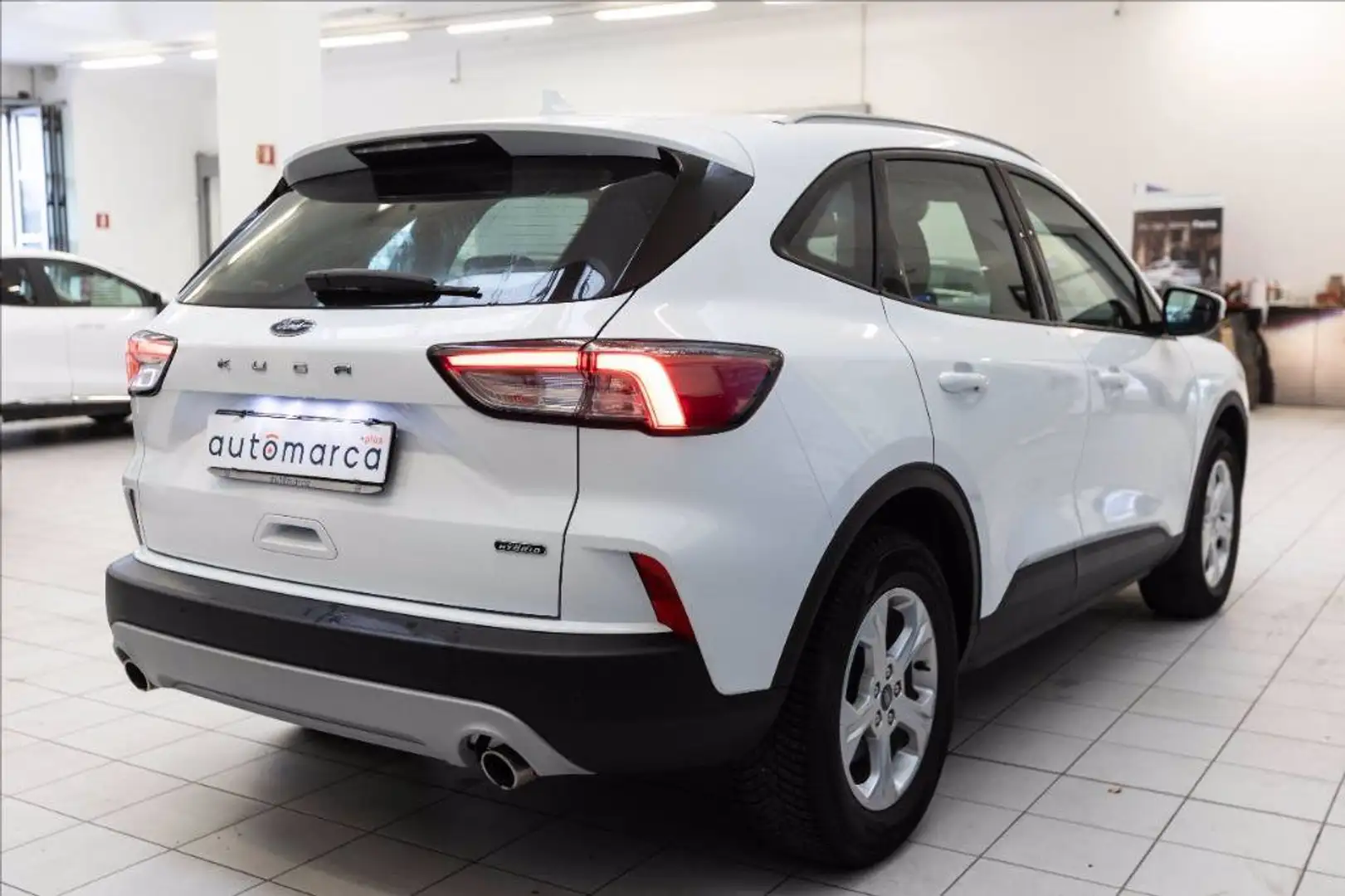 Ford Kuga 2.5 phev Connect 2wd 225cv e-shifter Bianco - 2