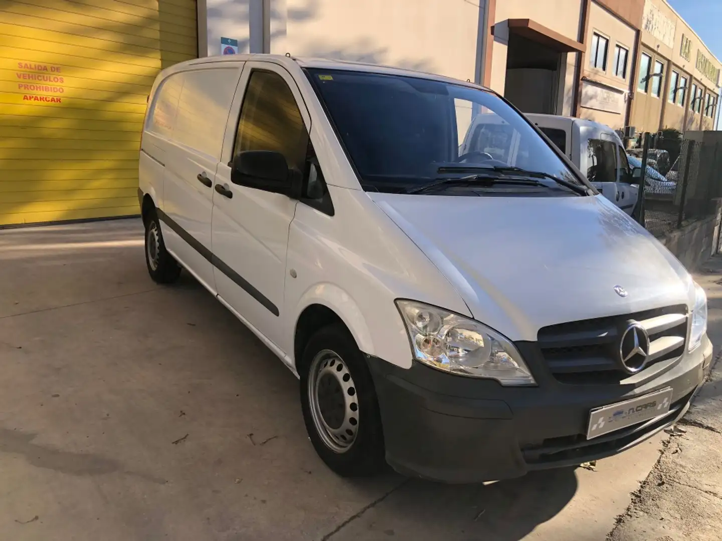 Mercedes-Benz Vito Furgón 110CDI Compacta Wit - 1