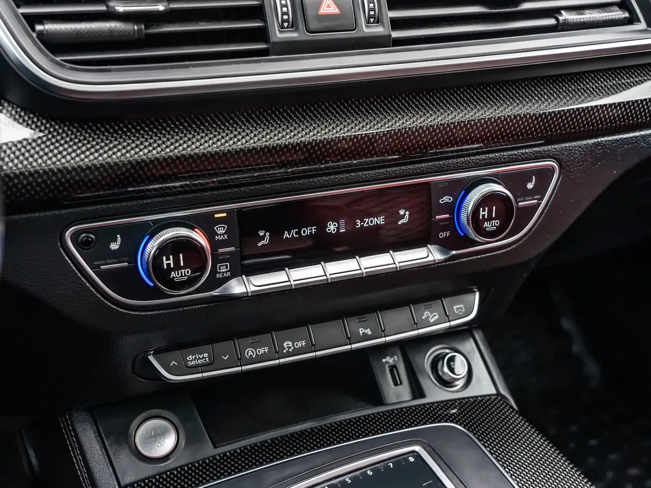 Audi SQ5 снимка Audi SQ5