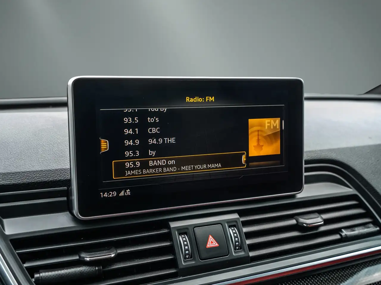 Audi SQ5 снимка Audi SQ5