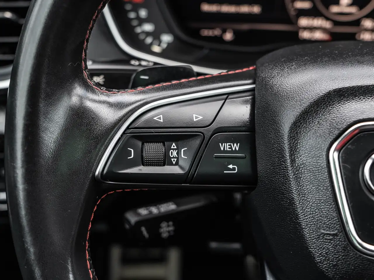 Audi SQ5 снимка Audi SQ5