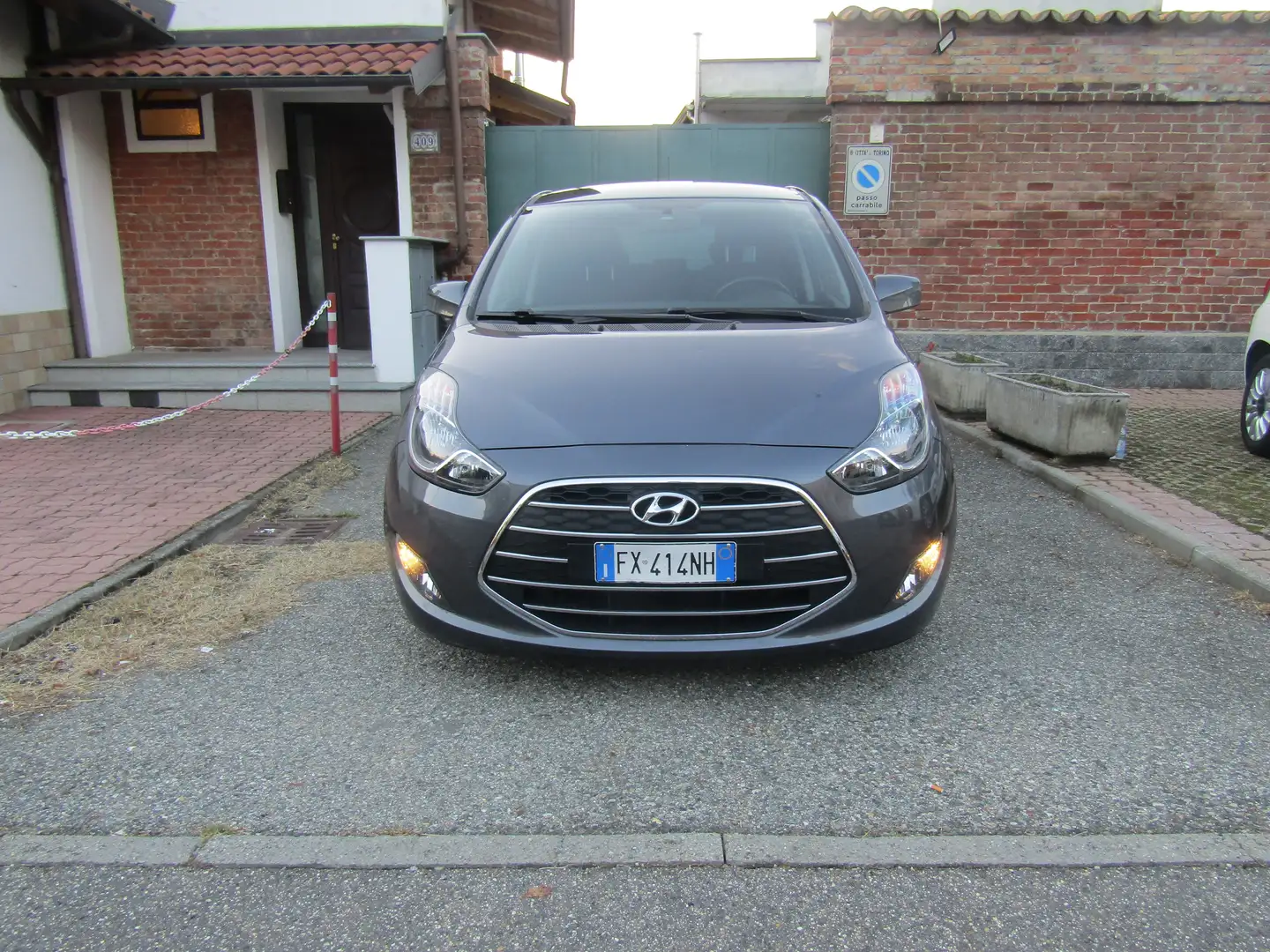 Hyundai iX20 1.6 124CV "59.400 km" Gpl madre, Carplay, sensori Szary - 2