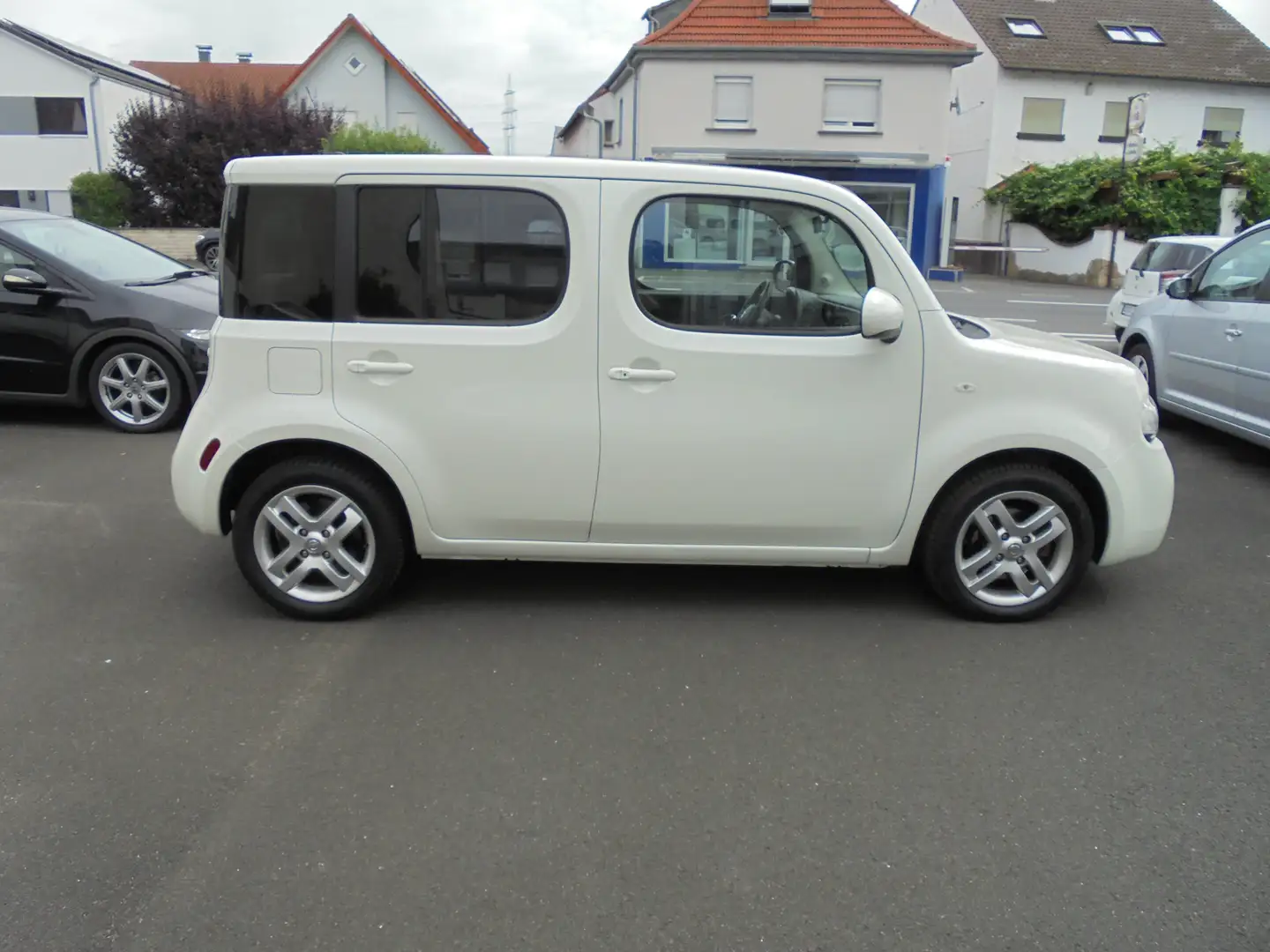 Nissan Cube Cube Automatik*Pano*Navi*SHZ*Temp*Iki*Kaado**Zen* Weiß - 2