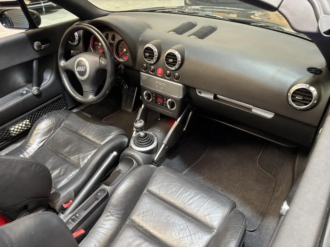 Audi TT ROADSTER 1.8 T 180 AMBITION S-LINE, foto 12