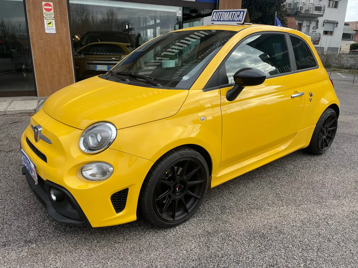Abarth 595 Pista 595C 1.4 t-jet Pista 160cv auto Amarillo - 1