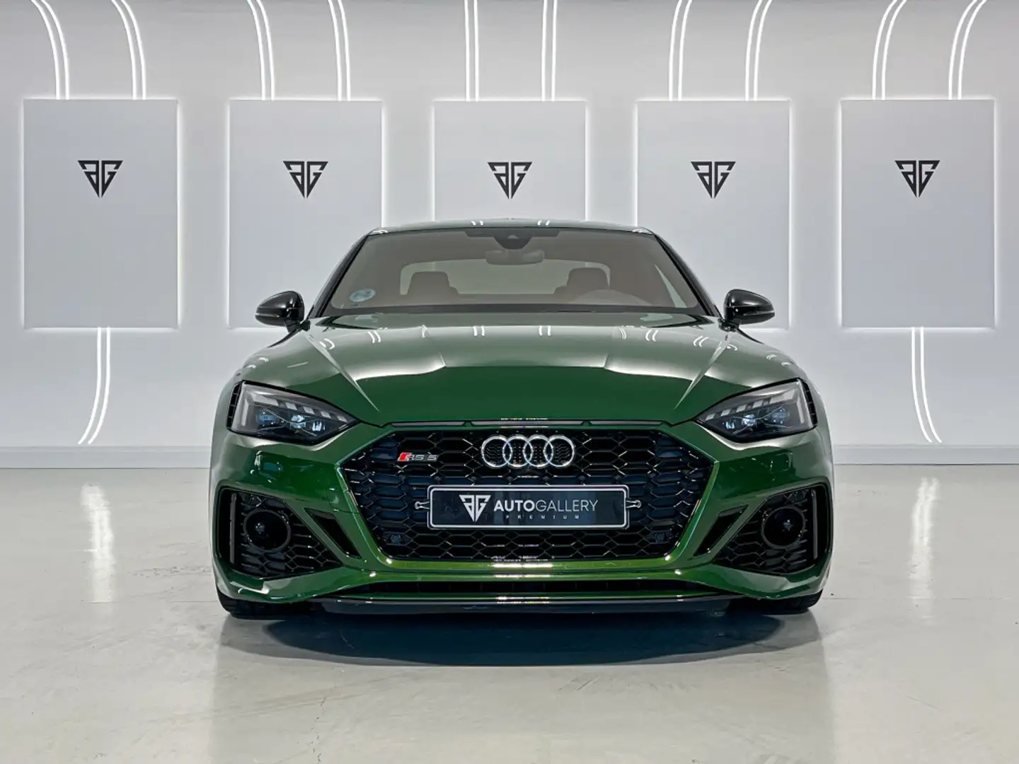 Audi RS5 Coupé 2.9 TFSI quattro tiptronic Grün - 2