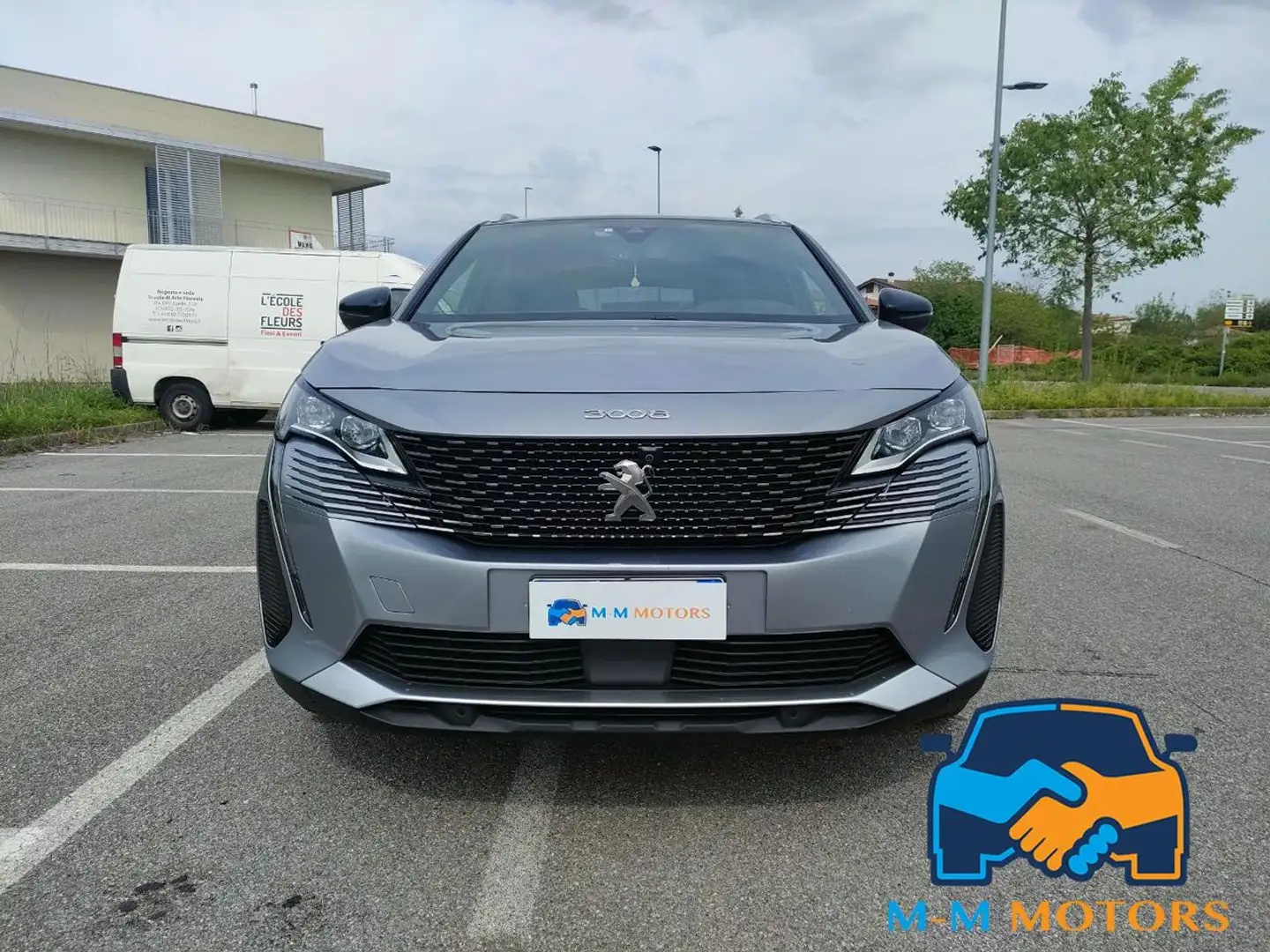 Peugeot 3008 BlueHDi 130 S&S EAT8 GT Pack Silber - 2