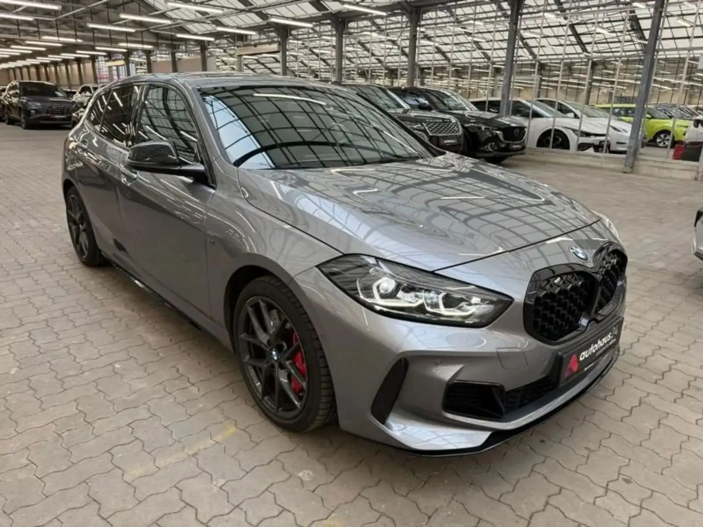 BMW 135 M135i xDrive Edition Colorvision 306 PS - 2