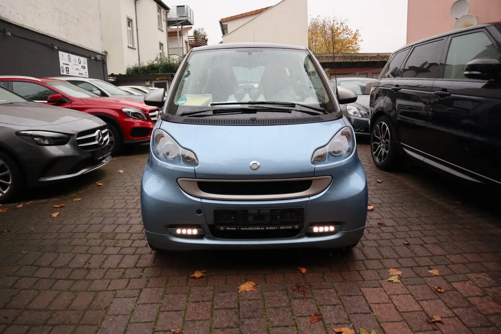 smart forTwo 62 kW Klima Navi Servolenkung 1.Hand ! Blau - 2