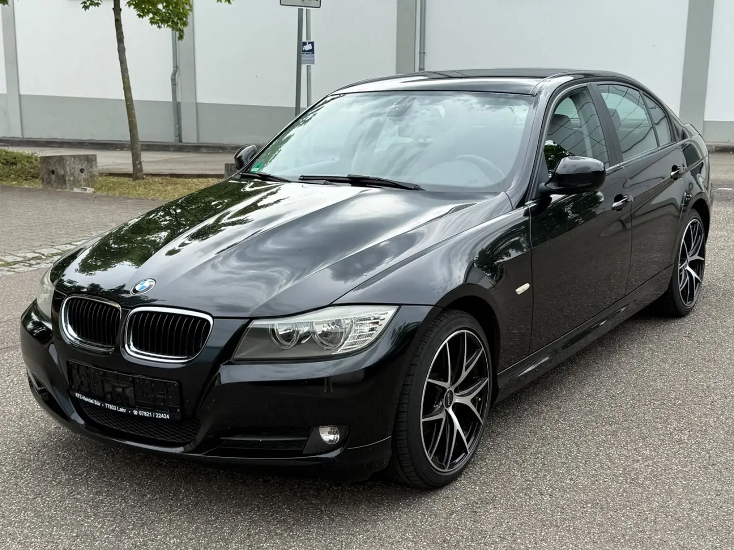 BMW 316 d TÜV NEU/TEMPOMAT/PDC/SHZ/KLIMATRONIC/ALU/ Schwarz - 1