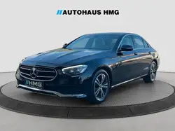 Mercedes-Benz E 220 d Avantgarde *1.HAND*NAVI*LEDER*360°*TOTW*