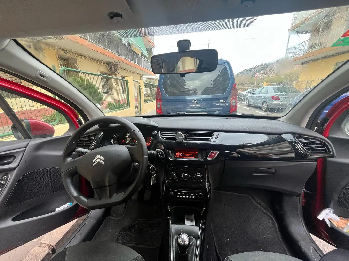 Citroen C3 PureTech 82 Confort - 1