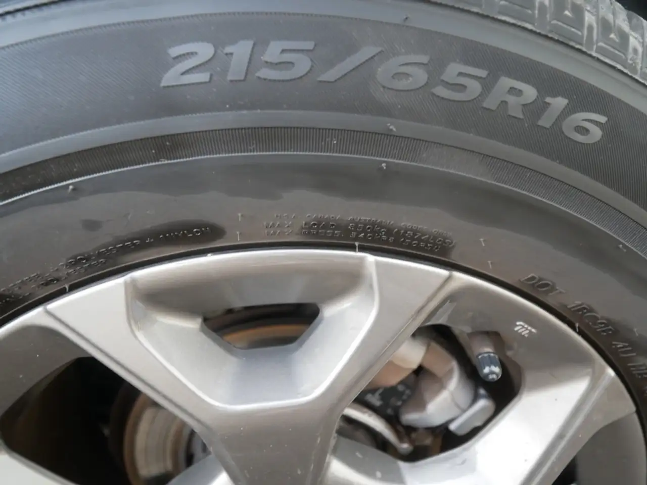 Jeep Avenger LONGITUDE 1.2 T3 100 PS APPLE CARPLAY PDC 30