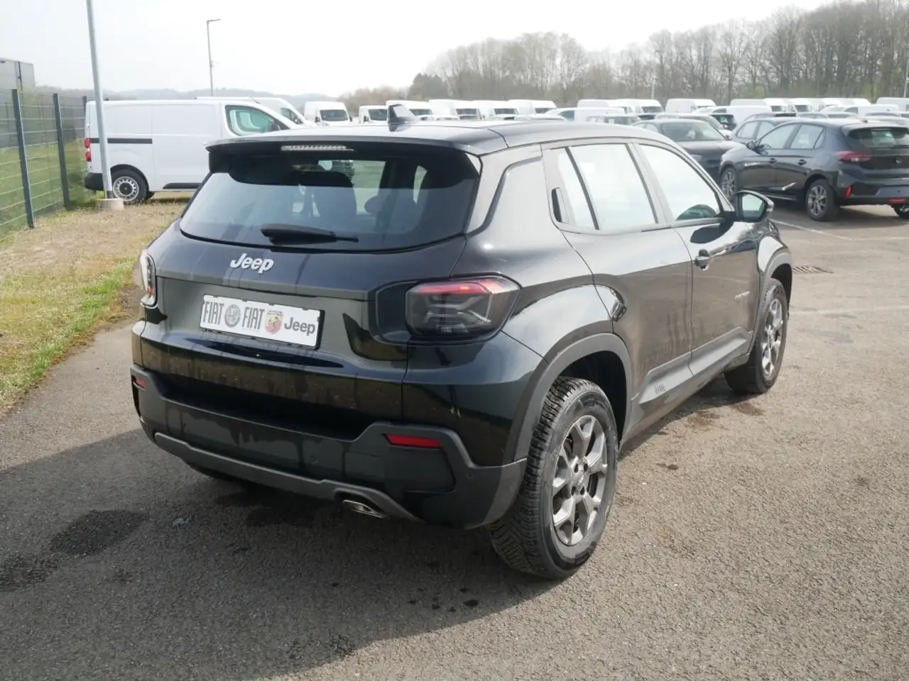 Jeep Avenger LONGITUDE 1.2 T3 100 PS APPLE CARPLAY PDC 3